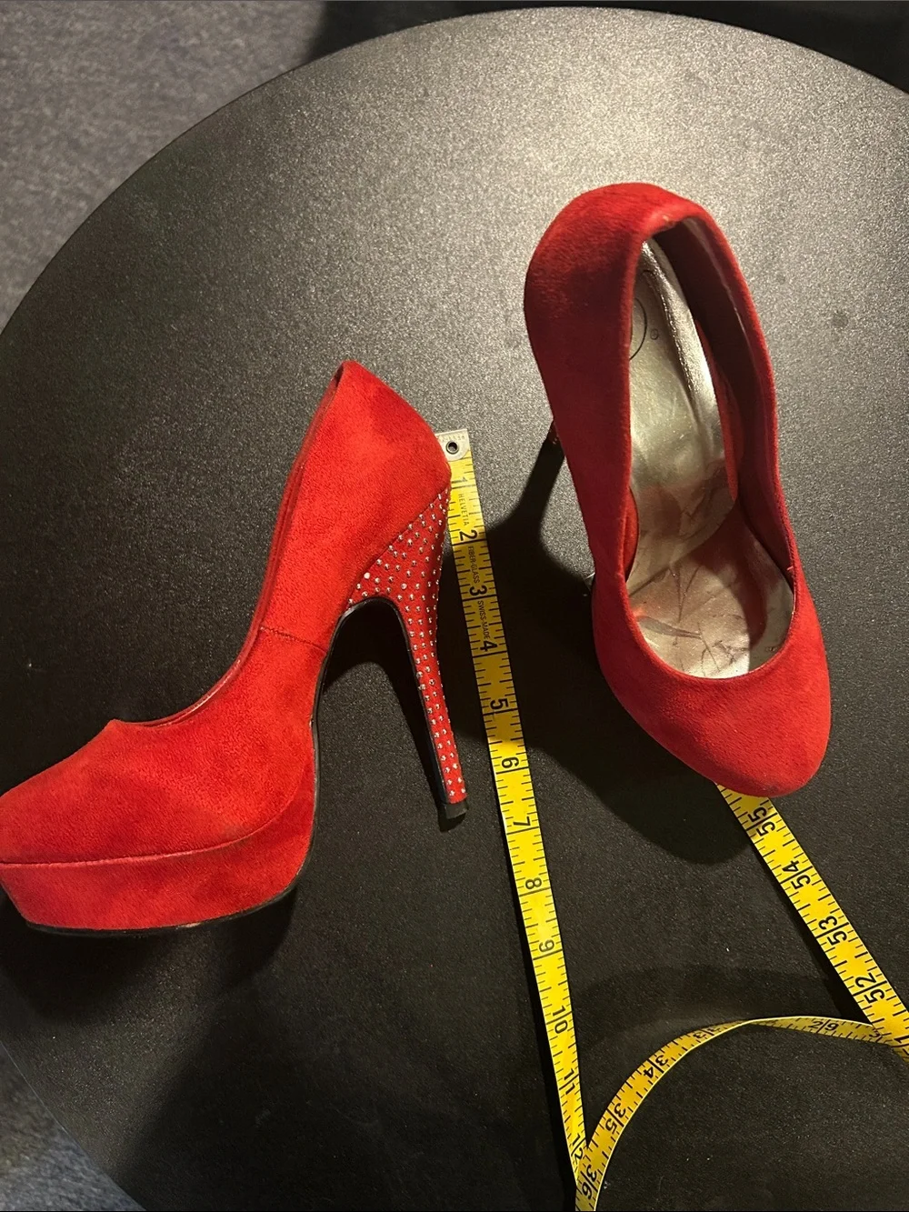 Red Suede Women's Pumps - Stylish Classic Heel